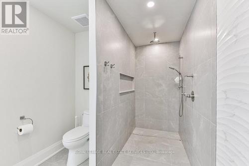 Ph2 - 2170 Marine Drive, Oakville, ON - Indoor Photo Showing Bathroom