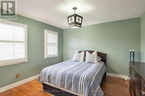 164 Warner Drive, Oakville, ON - Indoor Photo Showing Bedroom