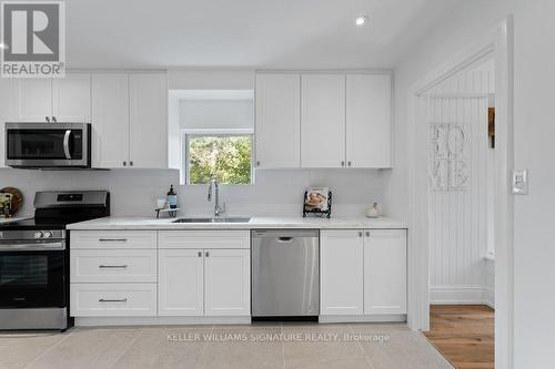 6123 Guelph Line, Burlington, ON - Indoor Photo Showing Kitchen