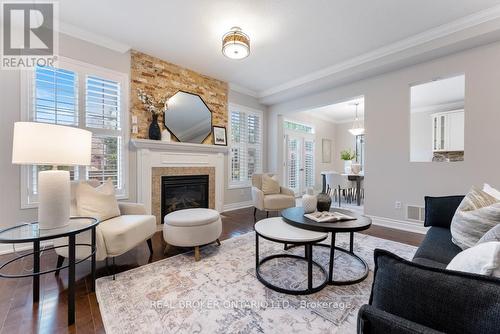 4644 Kearse Street, Burlington, ON - Indoor Photo Showing Living Room With Fireplace