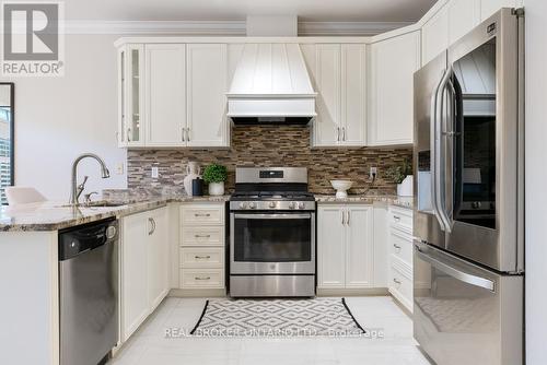 4644 Kearse Street, Burlington, ON - Indoor Photo Showing Kitchen With Stainless Steel Kitchen With Upgraded Kitchen