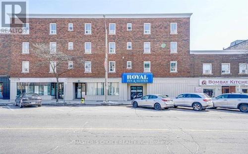 401 - 106 Carden Street, Guelph, ON - Outdoor