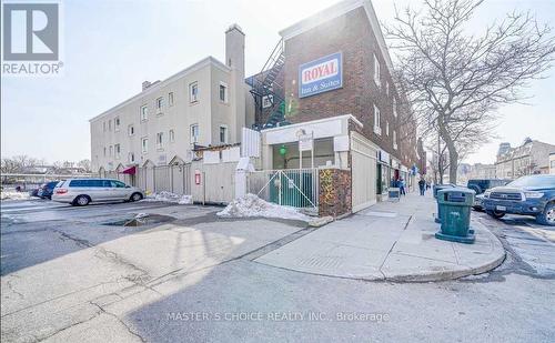 401 - 106 Carden Street, Guelph, ON - Outdoor