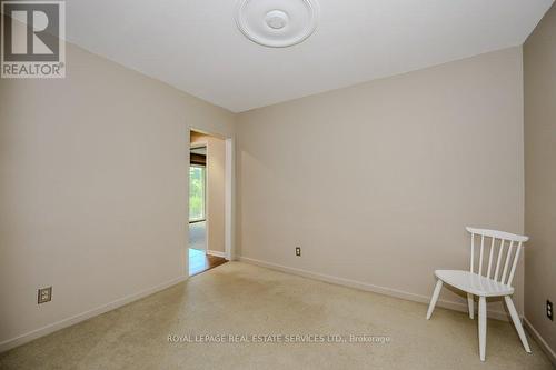 120 Ulster Drive, Oakville, ON - Indoor Photo Showing Other Room