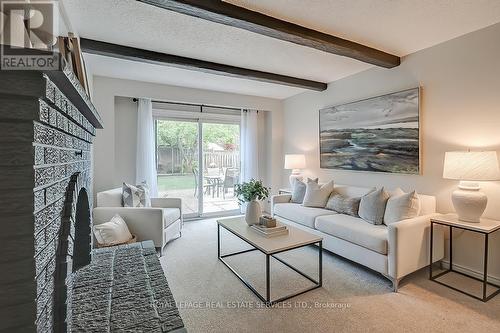 3532 Pitch Pine Crescent, Mississauga, ON - Indoor Photo Showing Living Room With Fireplace