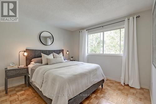 3532 Pitch Pine Crescent, Mississauga, ON - Indoor Photo Showing Bedroom