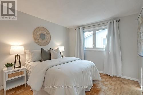 3532 Pitch Pine Crescent, Mississauga, ON - Indoor Photo Showing Bedroom