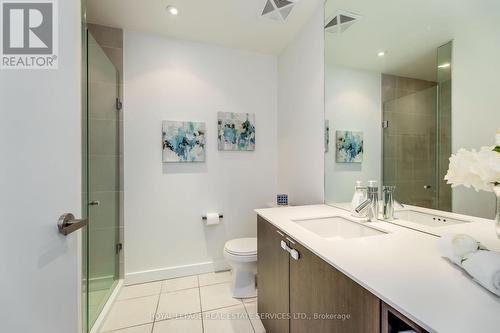 305 - 5005 Harvard Road, Mississauga, ON - Indoor Photo Showing Bathroom