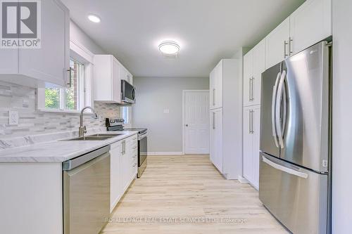 27 Theodore Drive, Mississauga, ON - Indoor Photo Showing Kitchen With Stainless Steel Kitchen