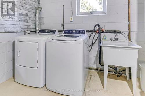 27 Theodore Drive, Mississauga, ON - Indoor Photo Showing Laundry Room