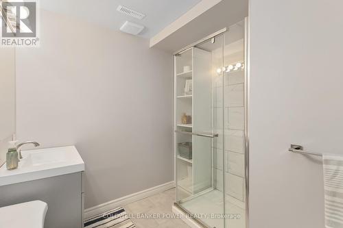 227 Ardsley Crescent, London, ON - Indoor Photo Showing Bathroom