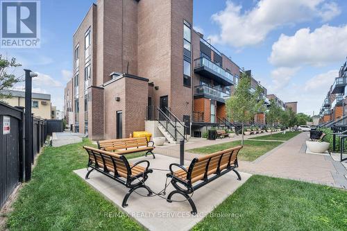 1202 - 5299 Highway 7 N, Vaughan, ON - Outdoor With Balcony