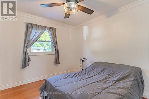 5516 County Road 90, Springwater, ON - Indoor Photo Showing Bedroom