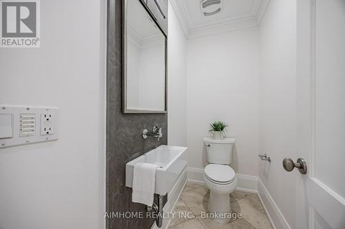 29 Rosedale Heights Drive, Toronto, ON - Indoor Photo Showing Bathroom