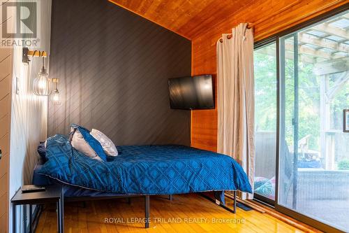 72229 Lakeshore Drive, Bluewater (Hay Twp), ON - Indoor Photo Showing Bedroom