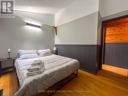 72229 Lakeshore Drive, Bluewater (Hay Twp), ON - Indoor Photo Showing Bedroom