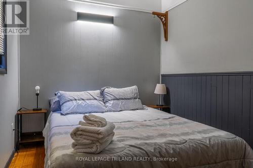 72229 Lakeshore Drive, Bluewater (Hay Twp), ON - Indoor Photo Showing Bedroom