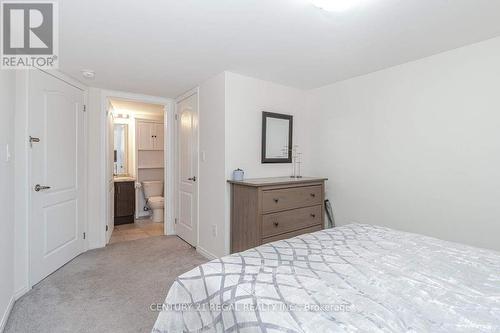 112 - 11 Applewood Lane, Toronto, ON - Indoor Photo Showing Bedroom