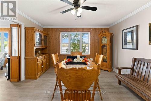 88 Chris Mullin Lane, Madawaska Valley (570 - Madawaska Valley), ON - Indoor Photo Showing Dining Room