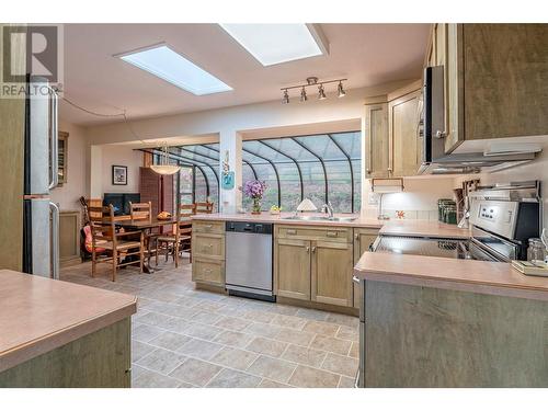 2150 Rashdale Road, Spallumcheen, BC - Indoor Photo Showing Kitchen