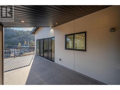 3271 Evergreen Drive, Penticton, BC - Outdoor With Exterior