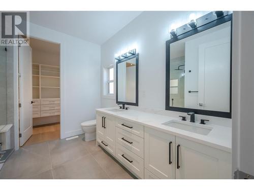 3271 Evergreen Drive, Penticton, BC - Indoor Photo Showing Bathroom