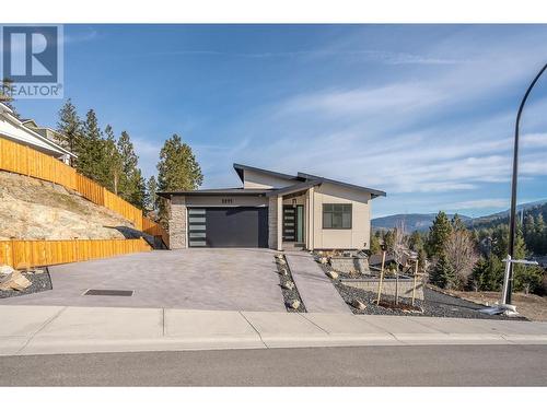 3271 Evergreen Drive, Penticton, BC - Outdoor