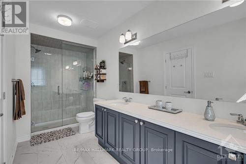 10 Pewee Place, Ottawa, ON - Indoor Photo Showing Bathroom