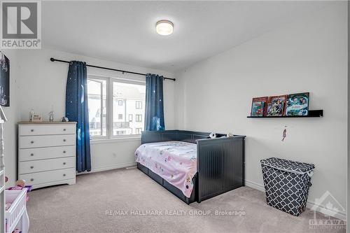 10 Pewee Place, Ottawa, ON - Indoor Photo Showing Bedroom