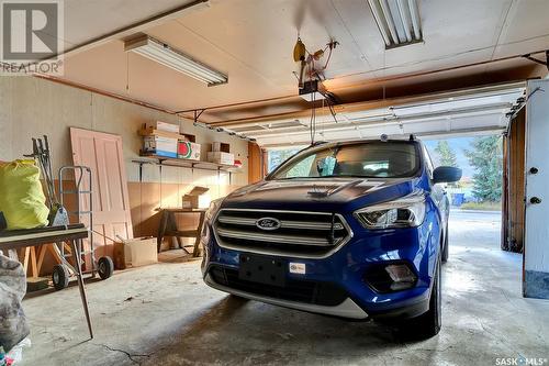 5832 Mayer Place, Regina, SK - Indoor Photo Showing Garage