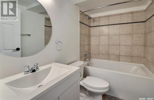 78 Deergrove Crescent, Regina, SK - Indoor Photo Showing Bathroom