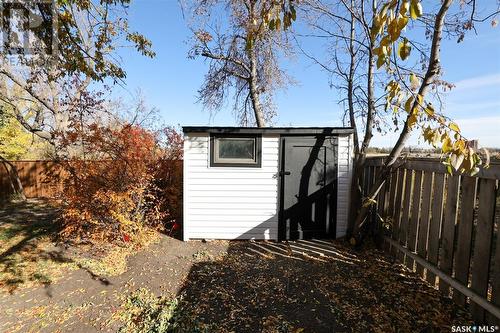 78 Deergrove Crescent, Regina, SK - Outdoor