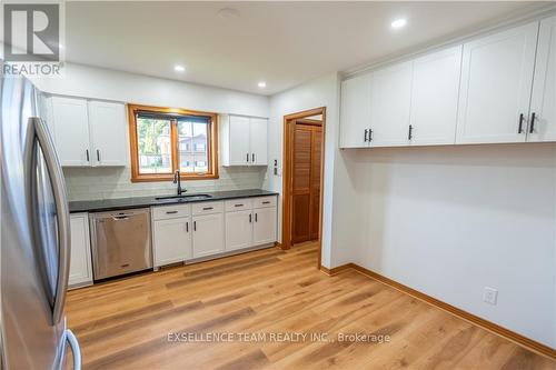 1976 Concorde Avenue, Cornwall, ON - Indoor Photo Showing Kitchen