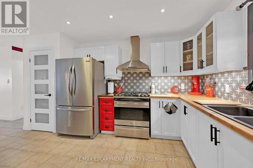 115 Provident Way, Hamilton, ON - Indoor Photo Showing Kitchen