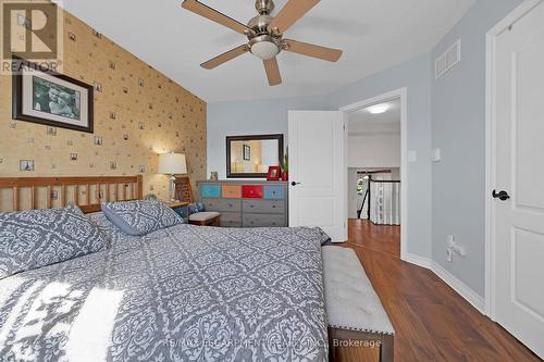 115 Provident Way, Hamilton, ON - Indoor Photo Showing Bedroom