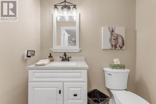 35 Oldmill Road, Hamilton, ON - Indoor Photo Showing Bathroom