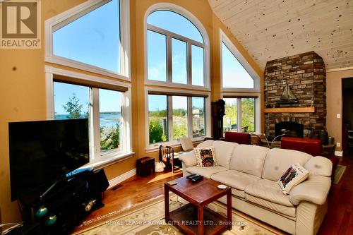 211 Eagle Road, Northern Bruce Peninsula, ON - Indoor Photo Showing Living Room With Fireplace