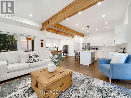 3963 Hilltop Road, Ramara, ON - Indoor Photo Showing Living Room