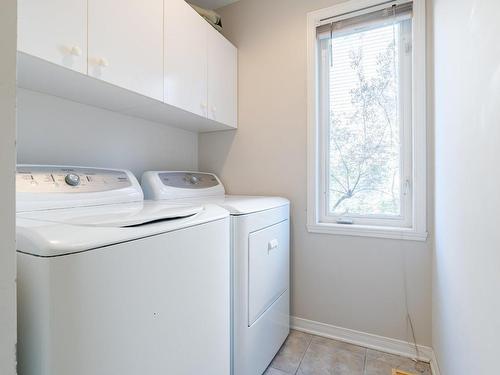 Salle d'eau - 3695 Rue Des Pétunias, Longueuil (Saint-Hubert), QC - Indoor Photo Showing Laundry Room