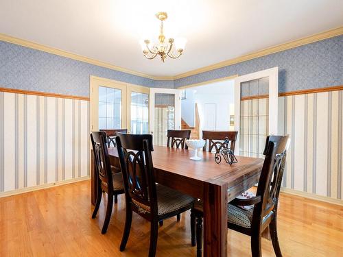 Salle Ã  manger - 3695 Rue Des Pétunias, Longueuil (Saint-Hubert), QC - Indoor Photo Showing Dining Room