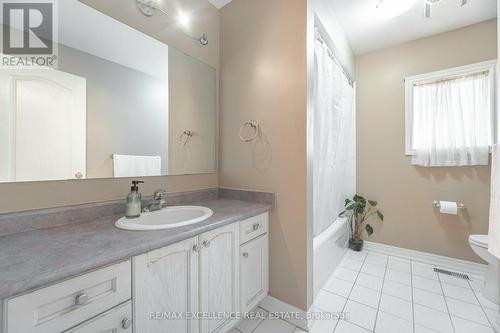 12 Cobblestone Court, Brampton, ON - Indoor Photo Showing Bathroom