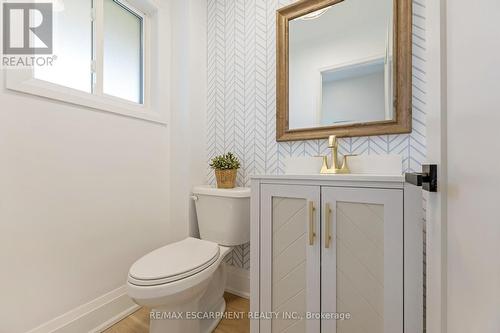 799 Coulson Avenue, Milton, ON - Indoor Photo Showing Bathroom