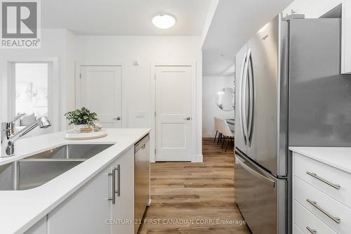 115 - 4 Kimberly Lane, Collingwood, ON - Indoor Photo Showing Kitchen With Double Sink