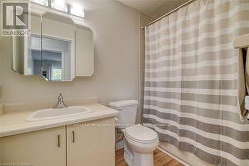 211 - 30 Hugo Crescent, Kitchener, ON - Indoor Photo Showing Bathroom