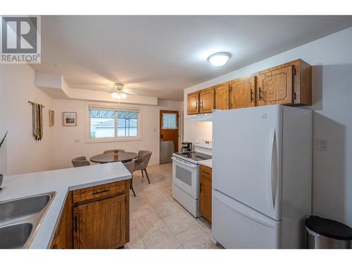 1301 Balfour Street, Penticton, BC - Indoor Photo Showing Kitchen