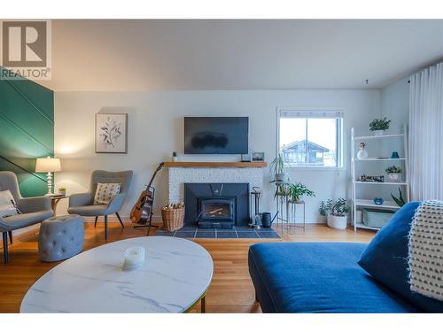 1301 Balfour Street, Penticton, BC - Indoor Photo Showing Living Room With Fireplace