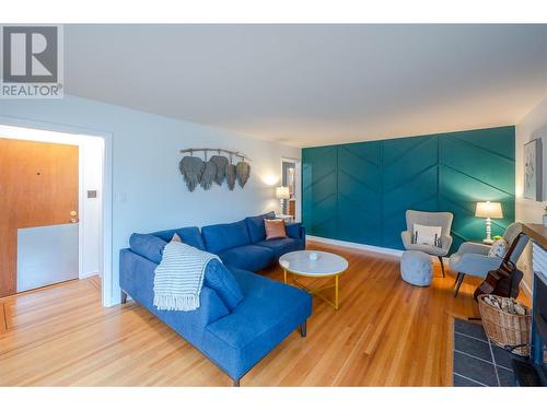 1301 Balfour Street, Penticton, BC - Indoor Photo Showing Living Room