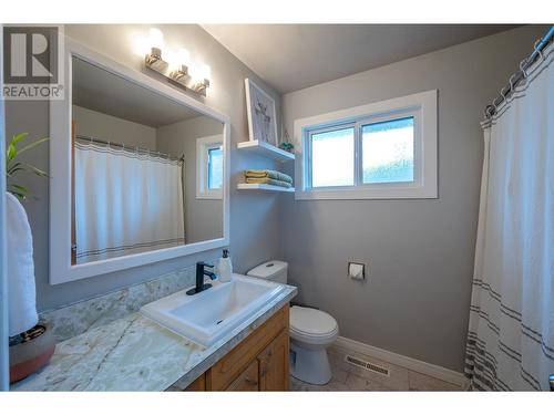 1301 Balfour Street, Penticton, BC - Indoor Photo Showing Bathroom