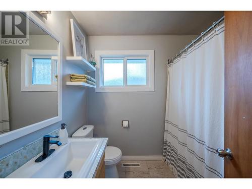 1301 Balfour Street, Penticton, BC - Indoor Photo Showing Bathroom