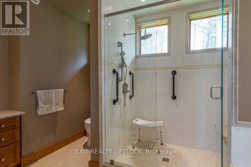 758 Lifford Road, Kawartha Lakes (Bethany), ON - Indoor Photo Showing Bathroom